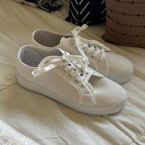 NEW Fashion Nova White Sneakers | Lace-Up Low Top Casual Shoes